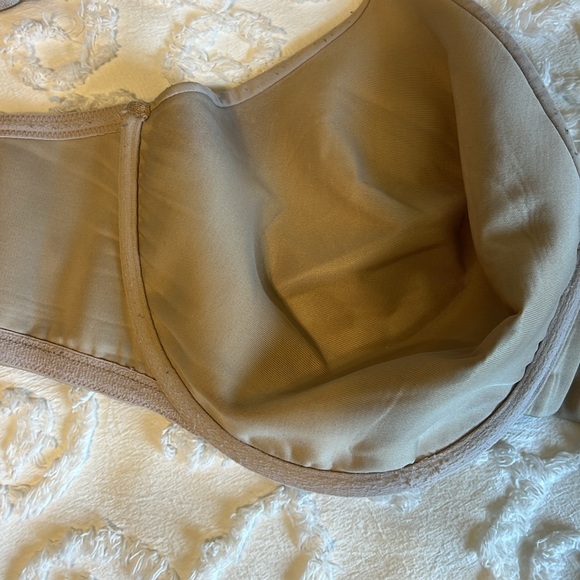 Vanity Fair Bra 42DDD - Picture 5 of 7